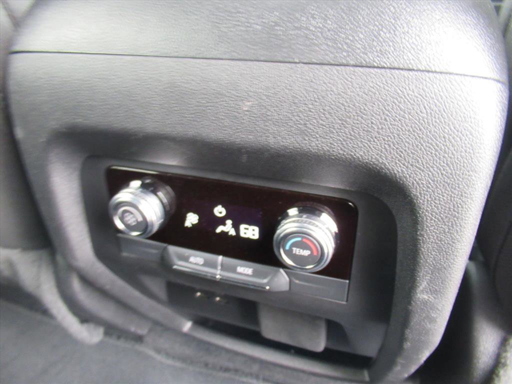 Used 2025 GMC Acadia Elevation image 14