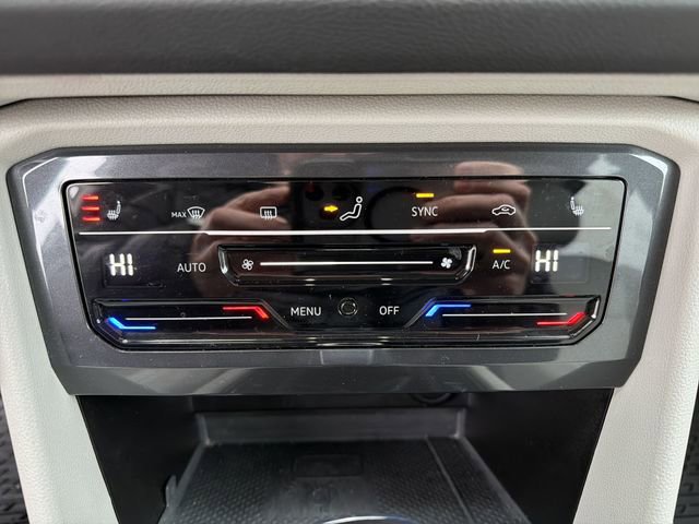 Used 2022 Volkswagen Tiguan SE image 21