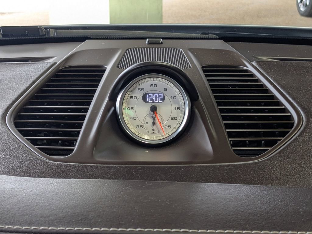 Used 2016 Porsche 911 Turbo S image 26