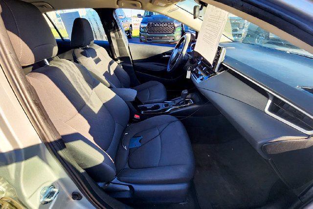 Used 2021 Toyota Corolla LE FWD image 19