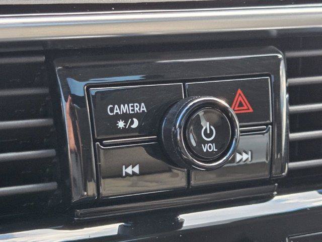 Used 2025 Nissan Armada Platinum Reserve RWD image 32