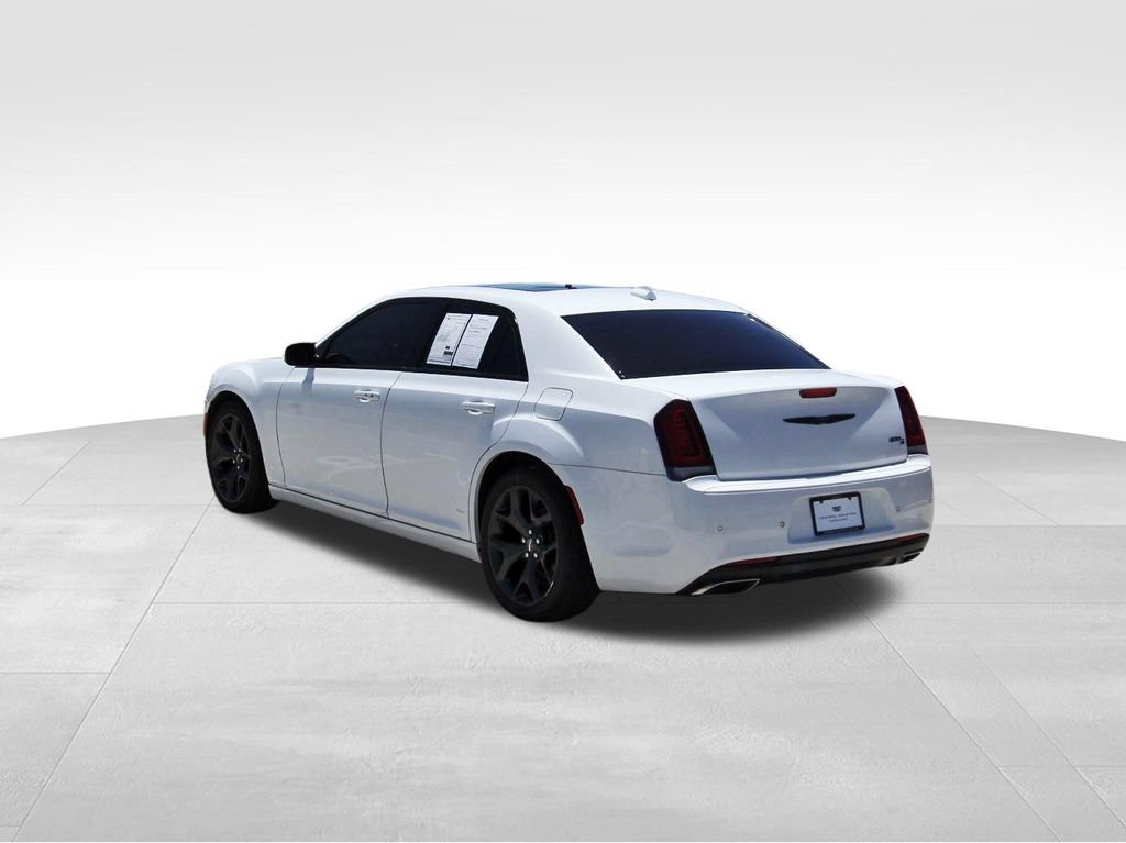 Used 2021 Chrysler 300 S RWD image 3