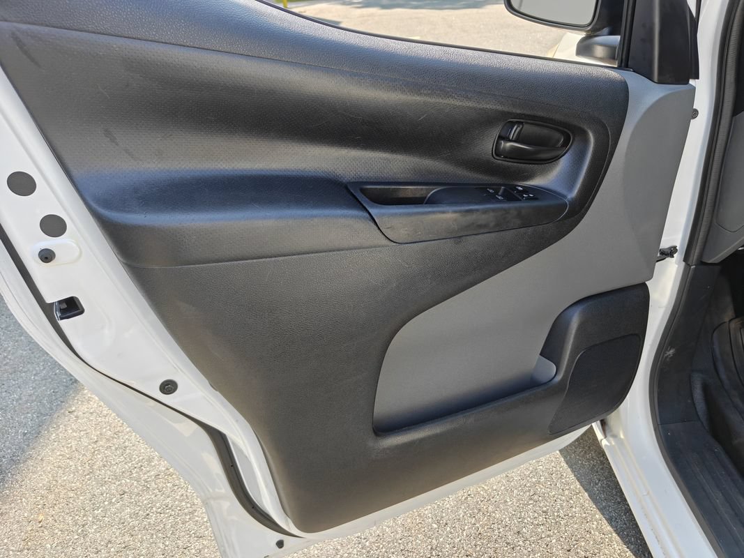 Used 2015 Chevrolet City Express LT FWD image 17