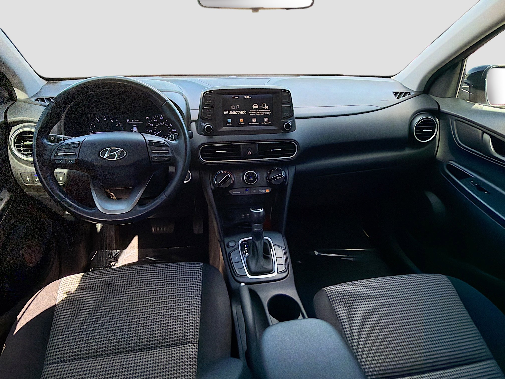 Used 2019 Hyundai Kona SEL image 15