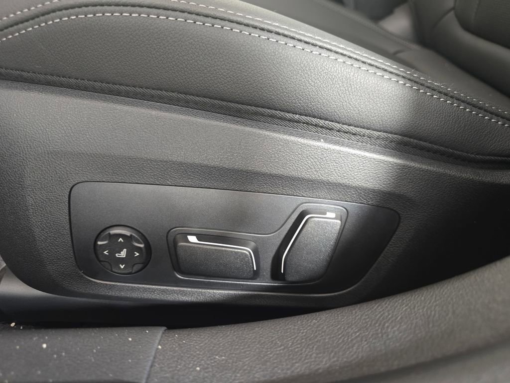 New 2026 BMW i4 xDrive40i w/ Premium Package image 29