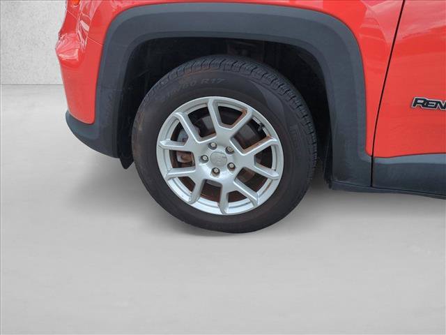 Used 2019 Jeep Renegade Latitude FWD image 22