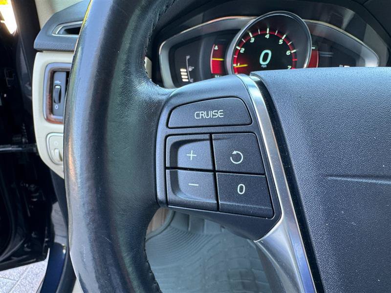 Used 2015 Volvo S80 T5 Platinum FWD image 36