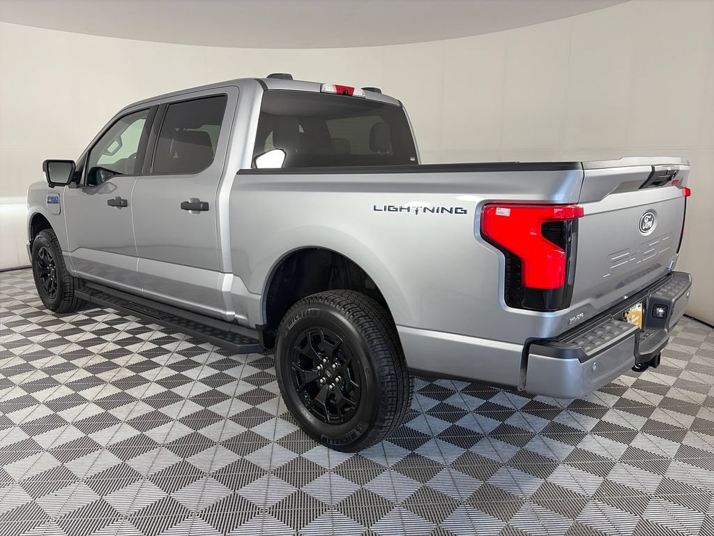 Certified 2025 Ford F150 Lightning XLT AWD/4WD image 5