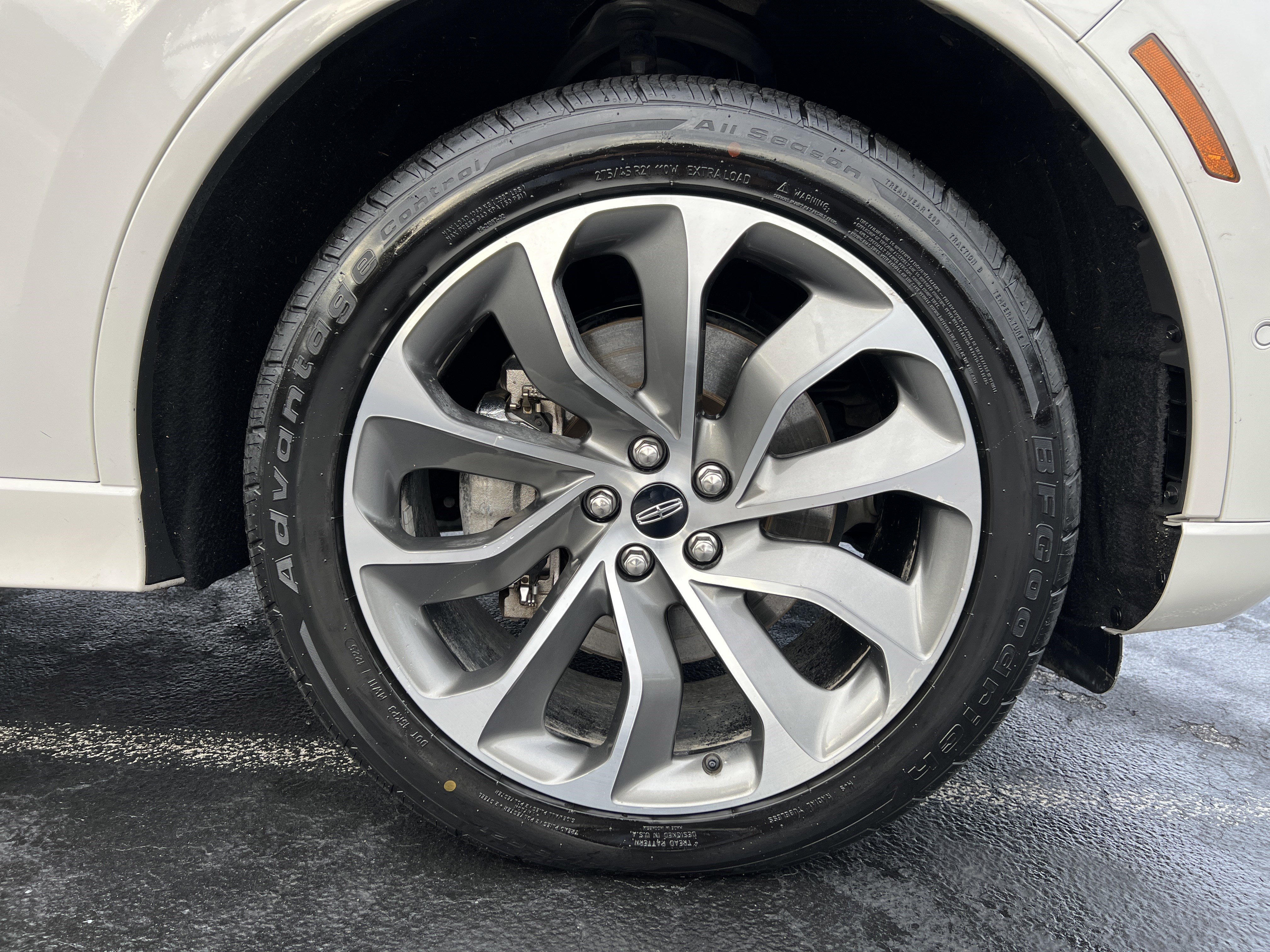 Used 2021 Lincoln Aviator Grand Touring w/ Equipment Group 302A image 10