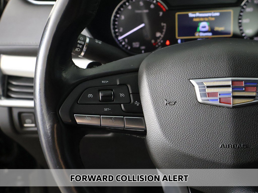 Used 2022 Cadillac XT4 Premium Luxury w/ Safety Alert Package image 4