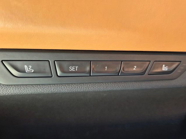 Used 2021 BMW 750i xDrive w/ Executive Package image 36