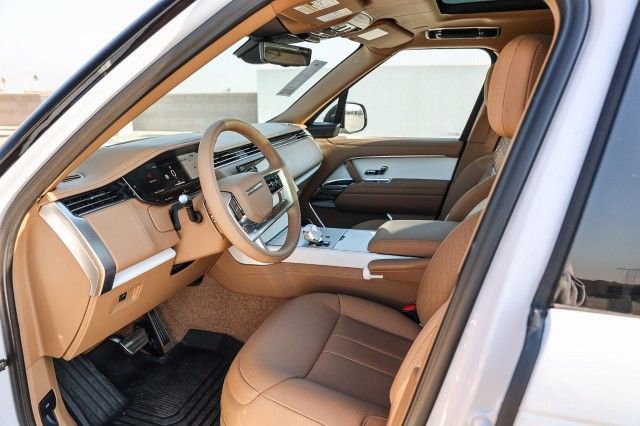 New 2025 Land Rover Range Rover SV image 20