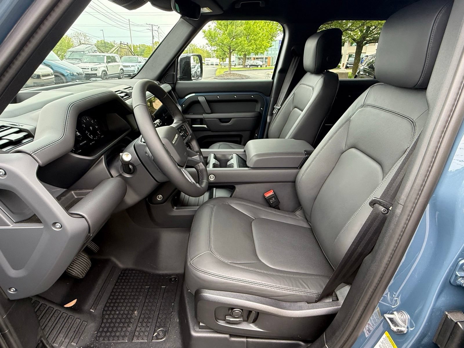 New 2026 Land Rover Defender 110 S AWD/4WD image 14