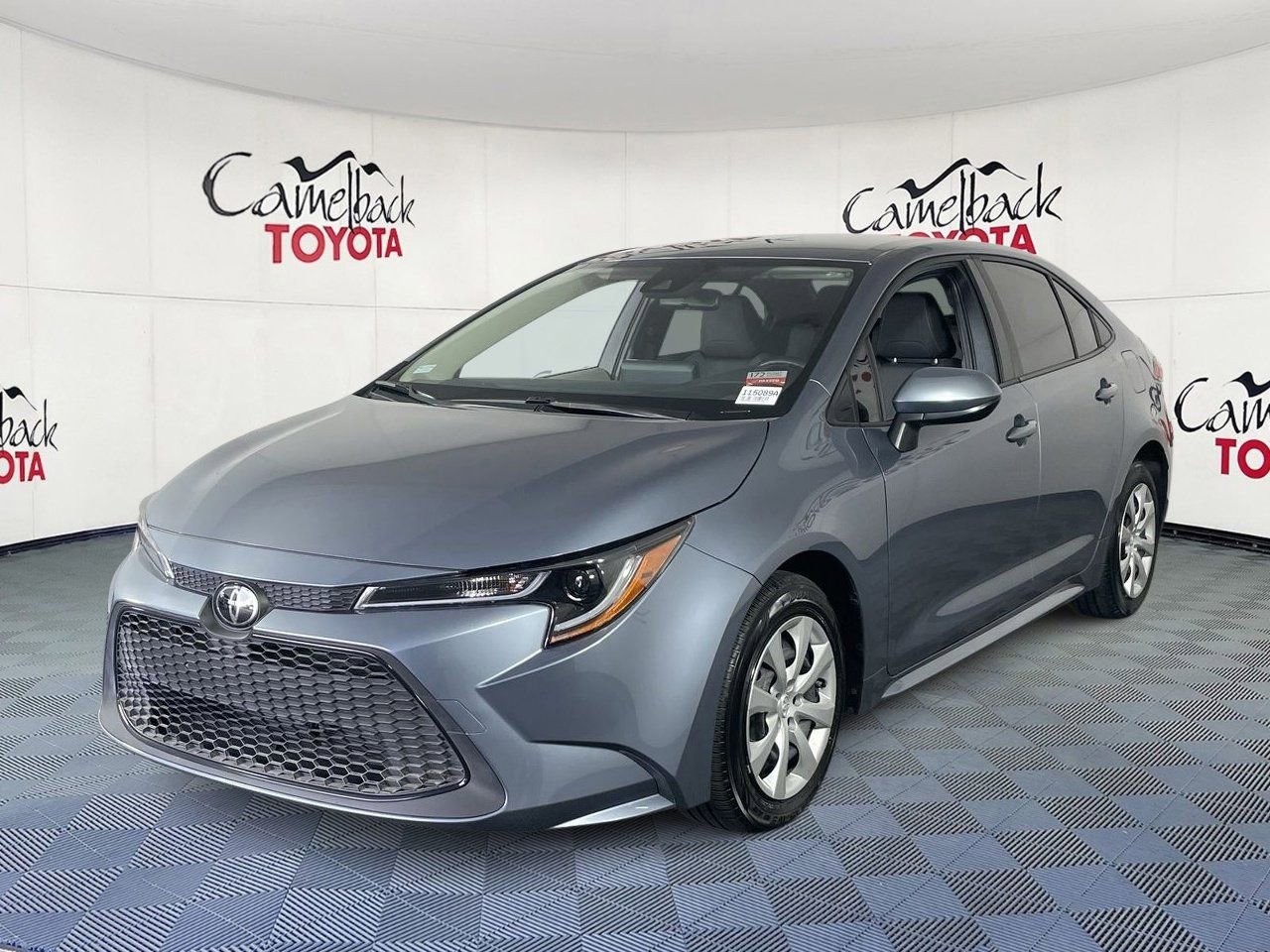 Used 2022 Toyota Corolla LE w/ Carpet Mat Package (TMS) image 4