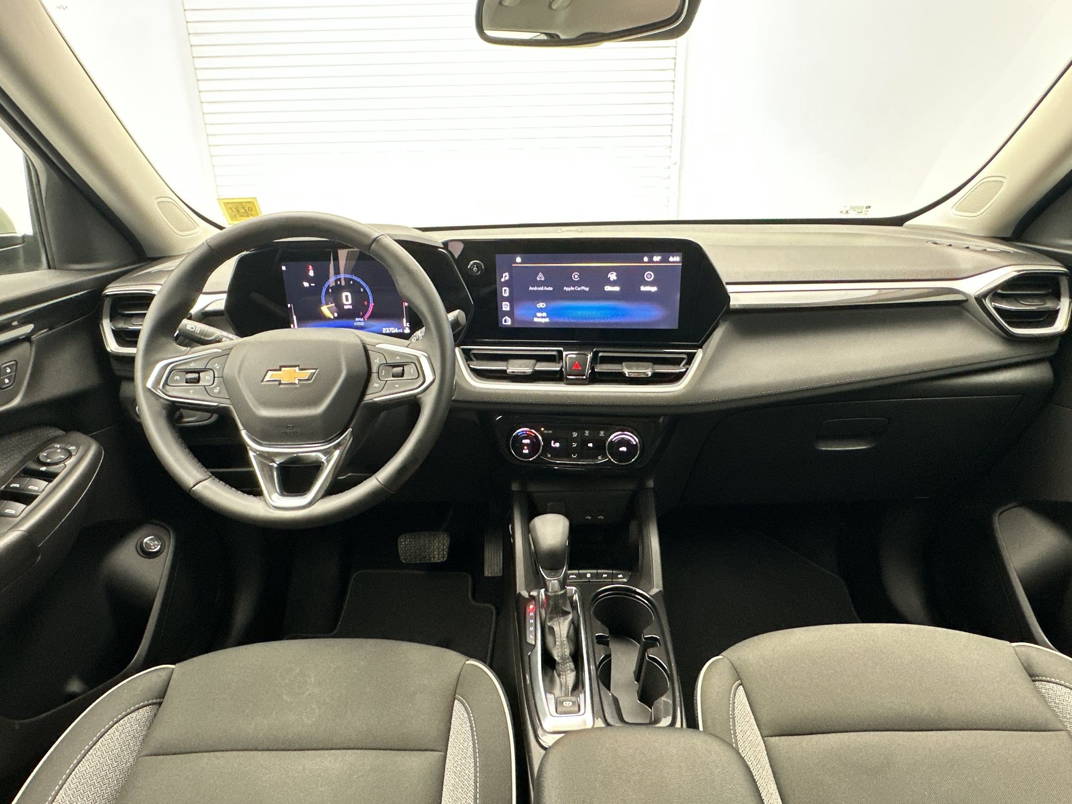 Certified 2025 Chevrolet TrailBlazer LT w/ Convenience Package FWD image 26