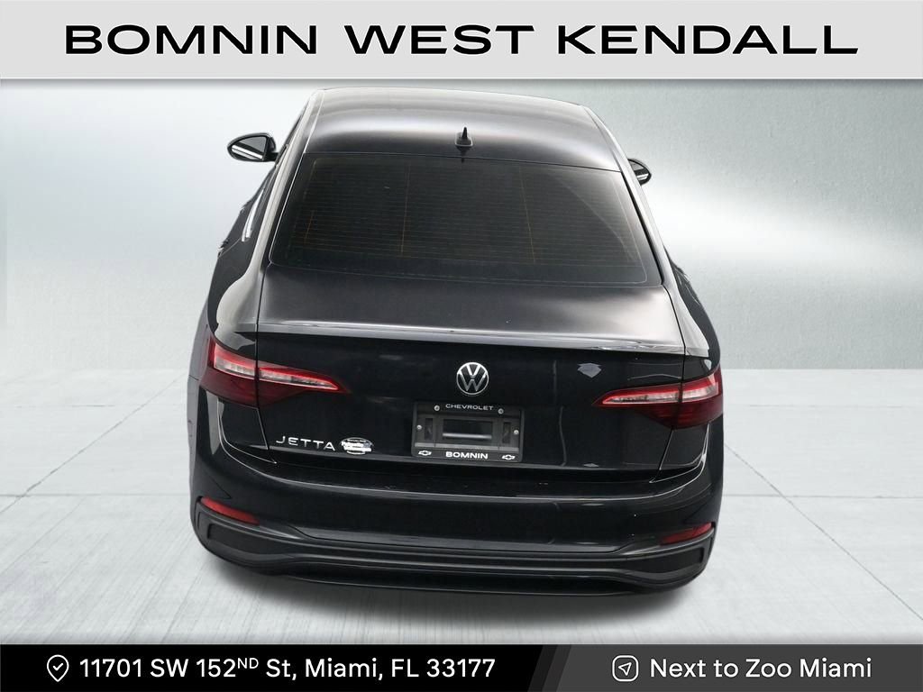 Used 2023 Volkswagen Jetta S image 15