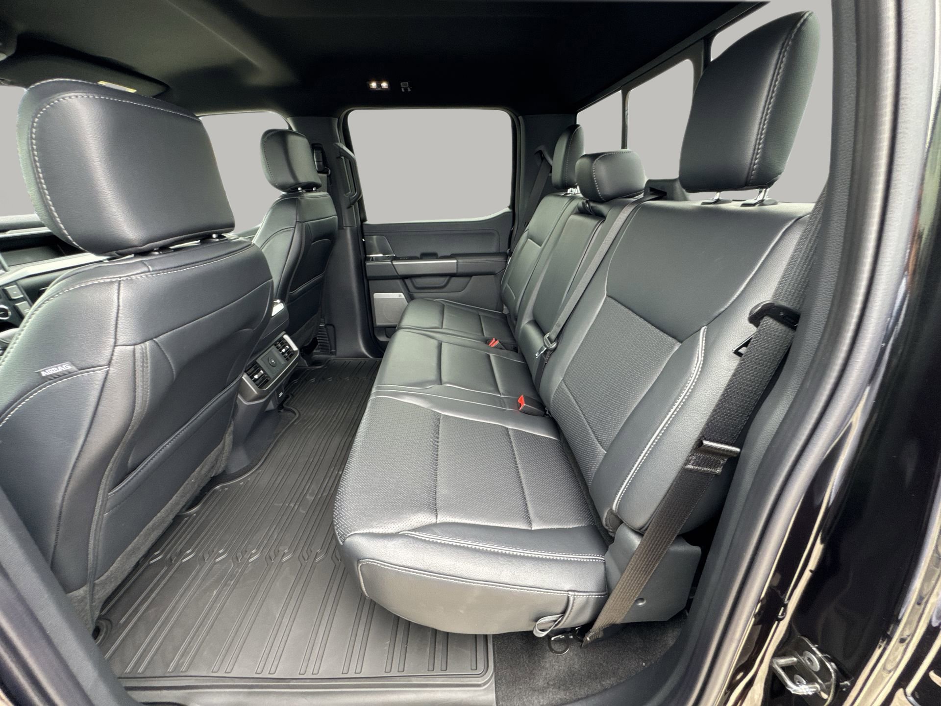 New 2025 Ford F150 Lariat w/ Equipment Group 501A Mid image 49