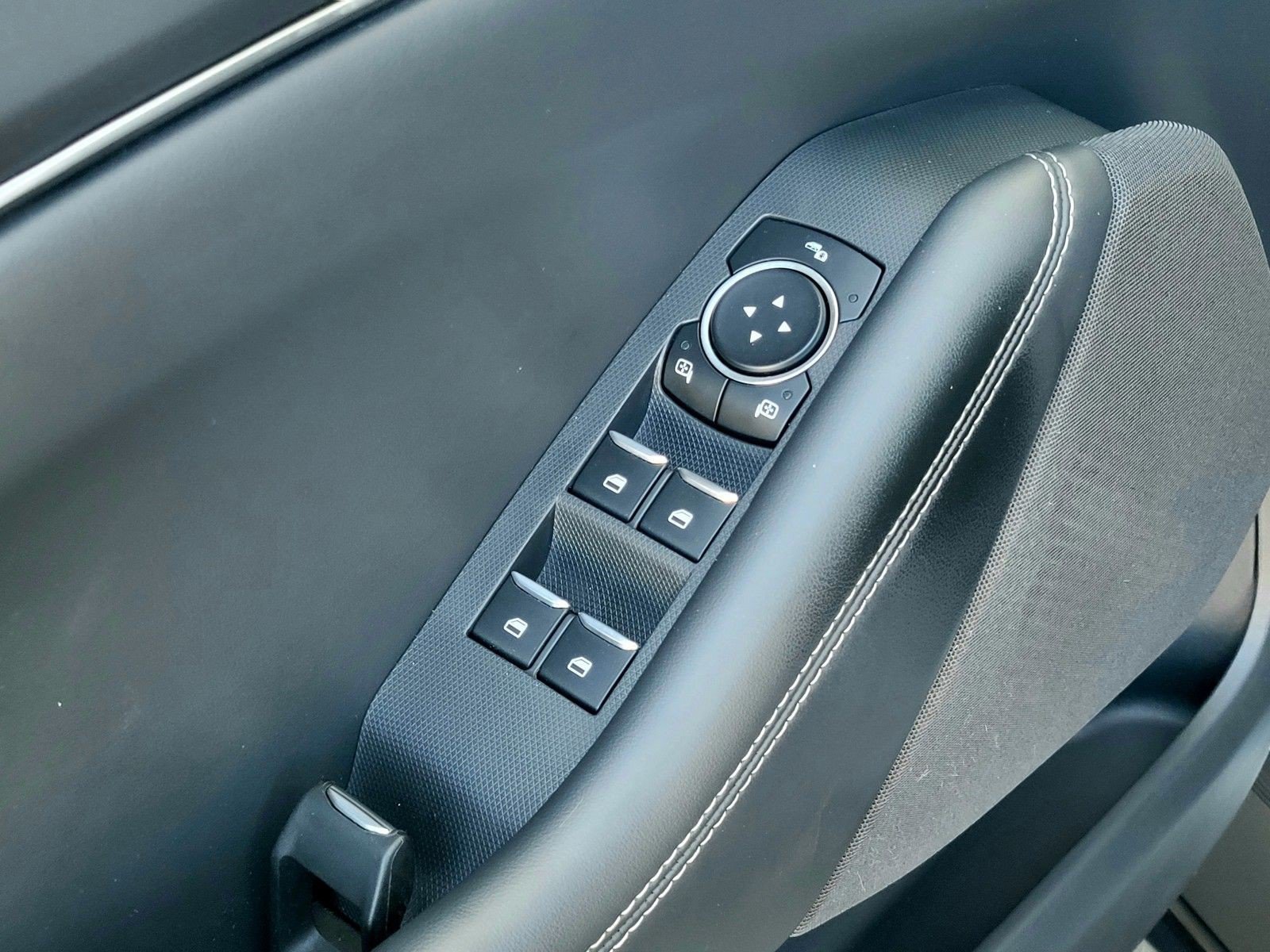 Certified 2023 Ford Mustang Mach-E Select RWD image 17