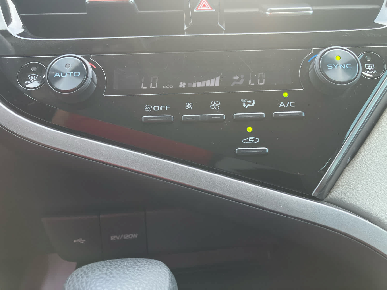 Used 2024 Toyota Camry LE FWD image 25