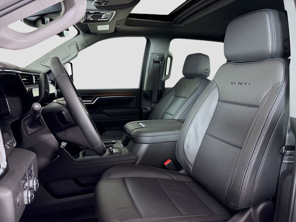 New 2025 GMC Sierra 3500 Denali w/ Denali Reserve Package image 21
