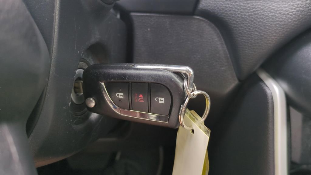 Used 2024 Toyota RAV4 LE image 32