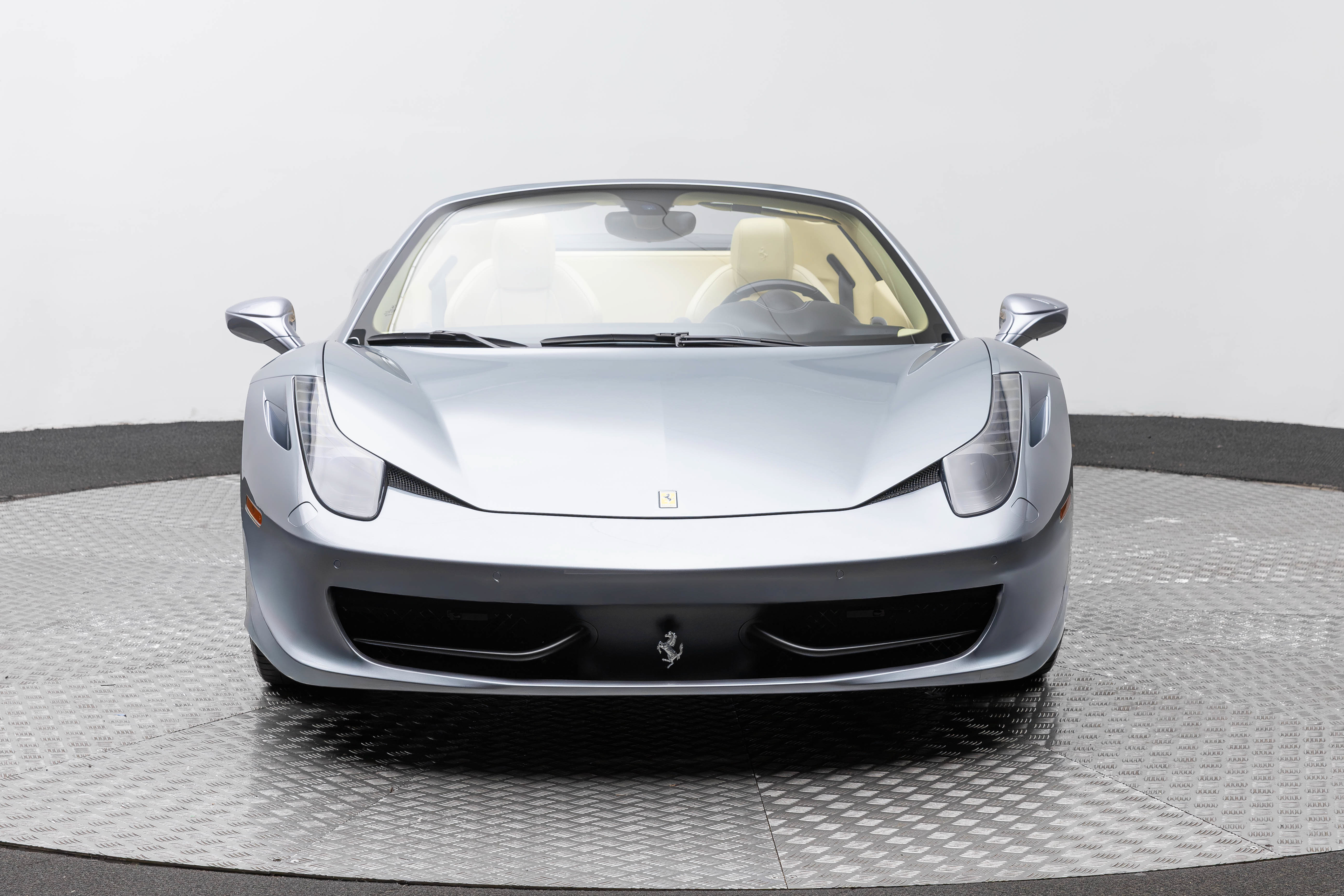 Certified 2013 Ferrari 458 Spider RWD image 10