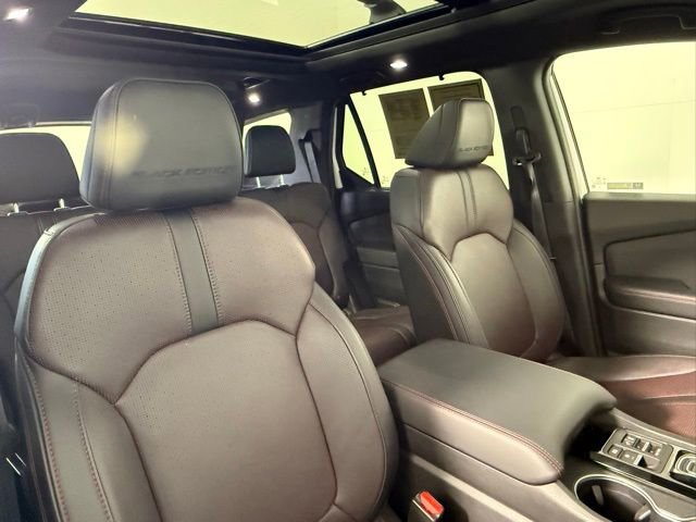 Used 2025 Honda Pilot Black Edition image 50