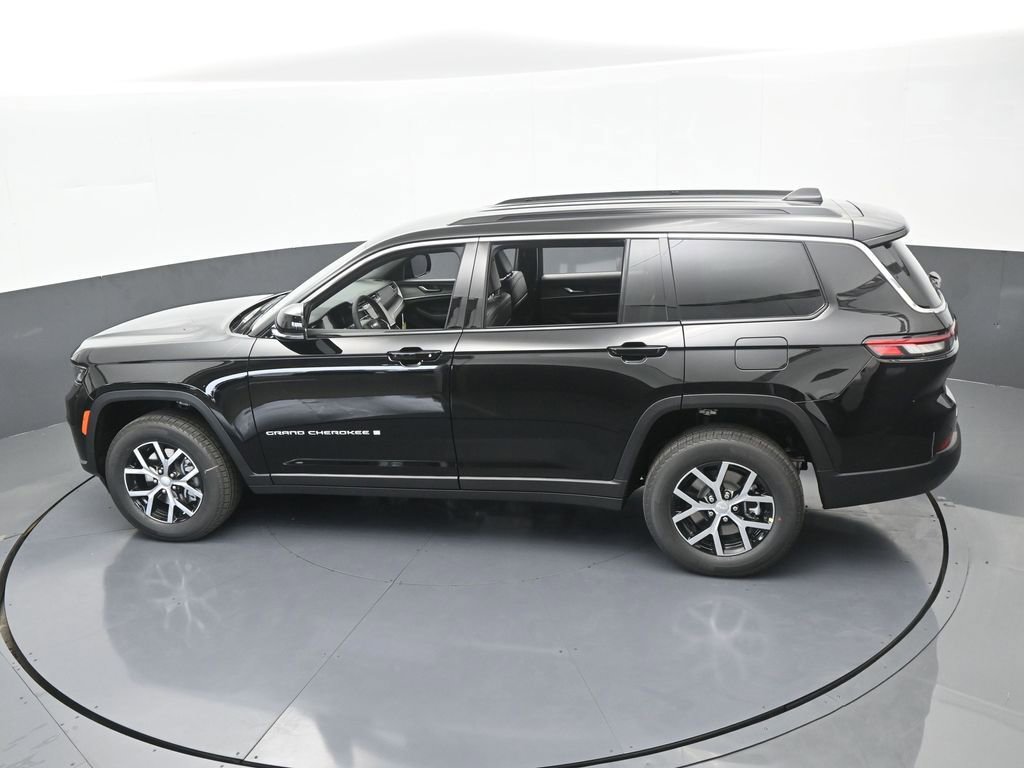 Used 2025 Jeep Grand Cherokee L Limited image 44