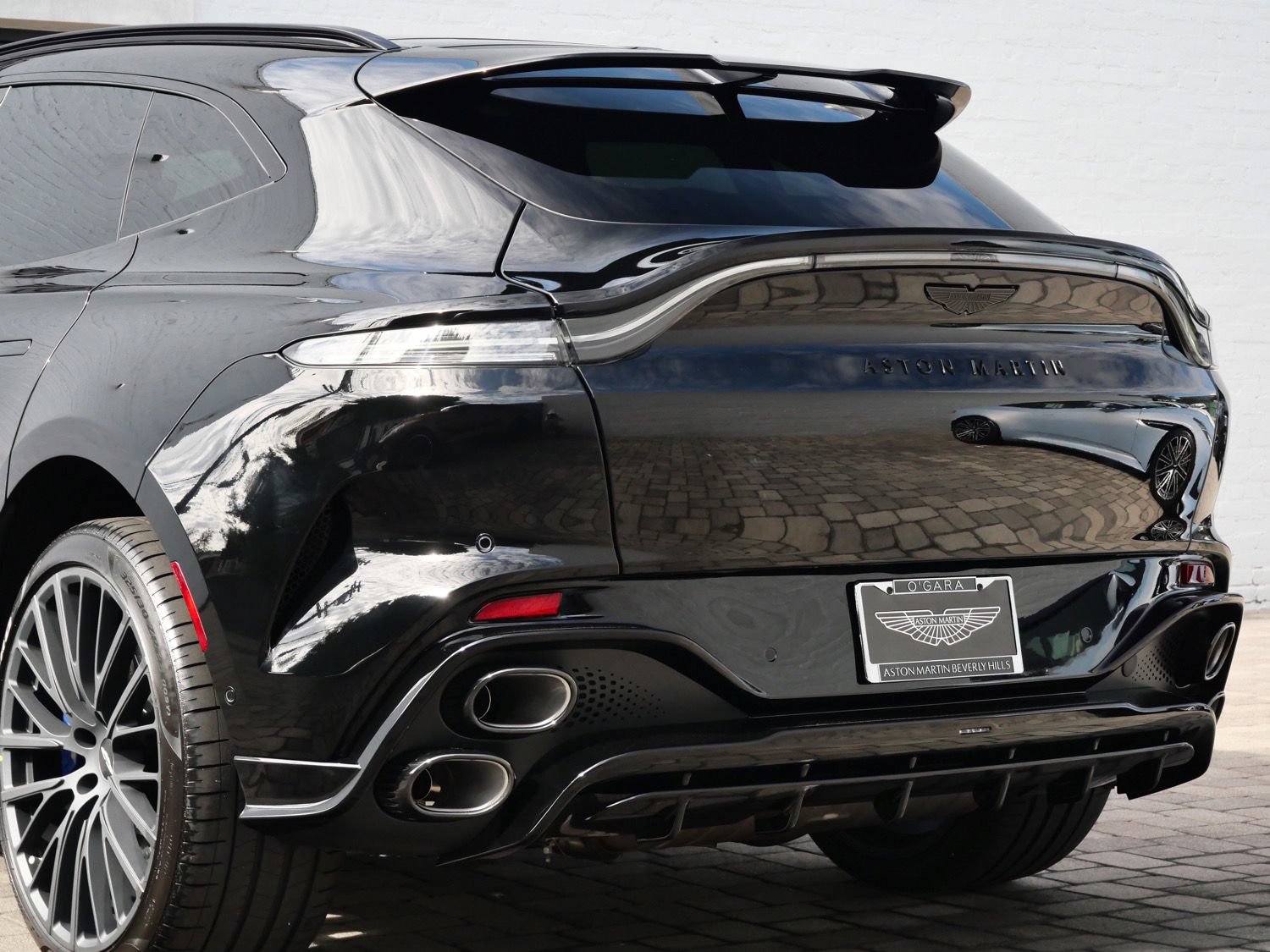 New 2026 Aston Martin DBX S AWD/4WD image 8