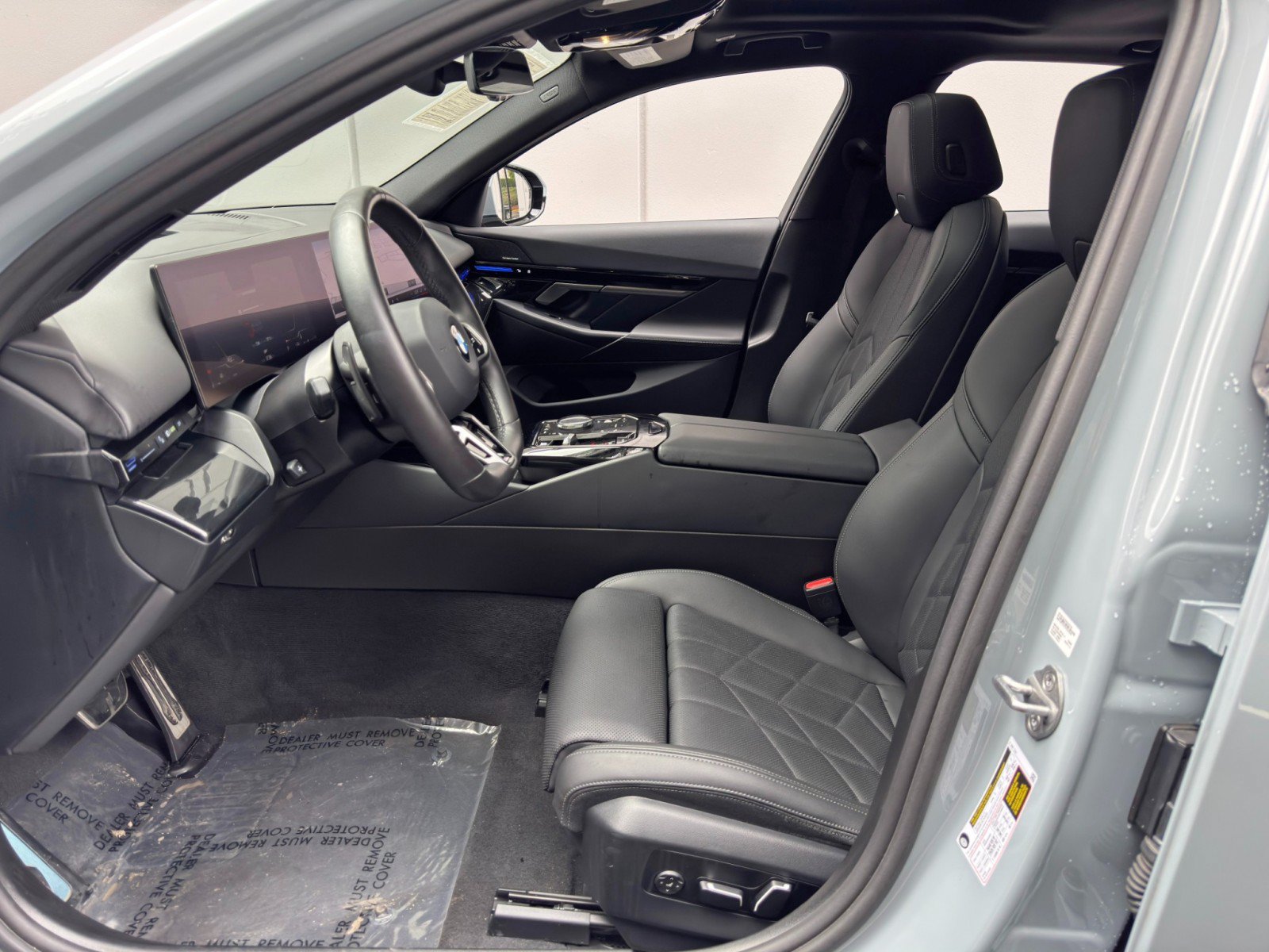 Used 2024 BMW 530i w/ M Sport Package RWD image 17