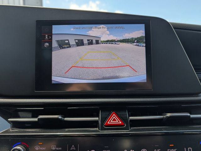 Used 2023 Kia Niro LX FWD image 25