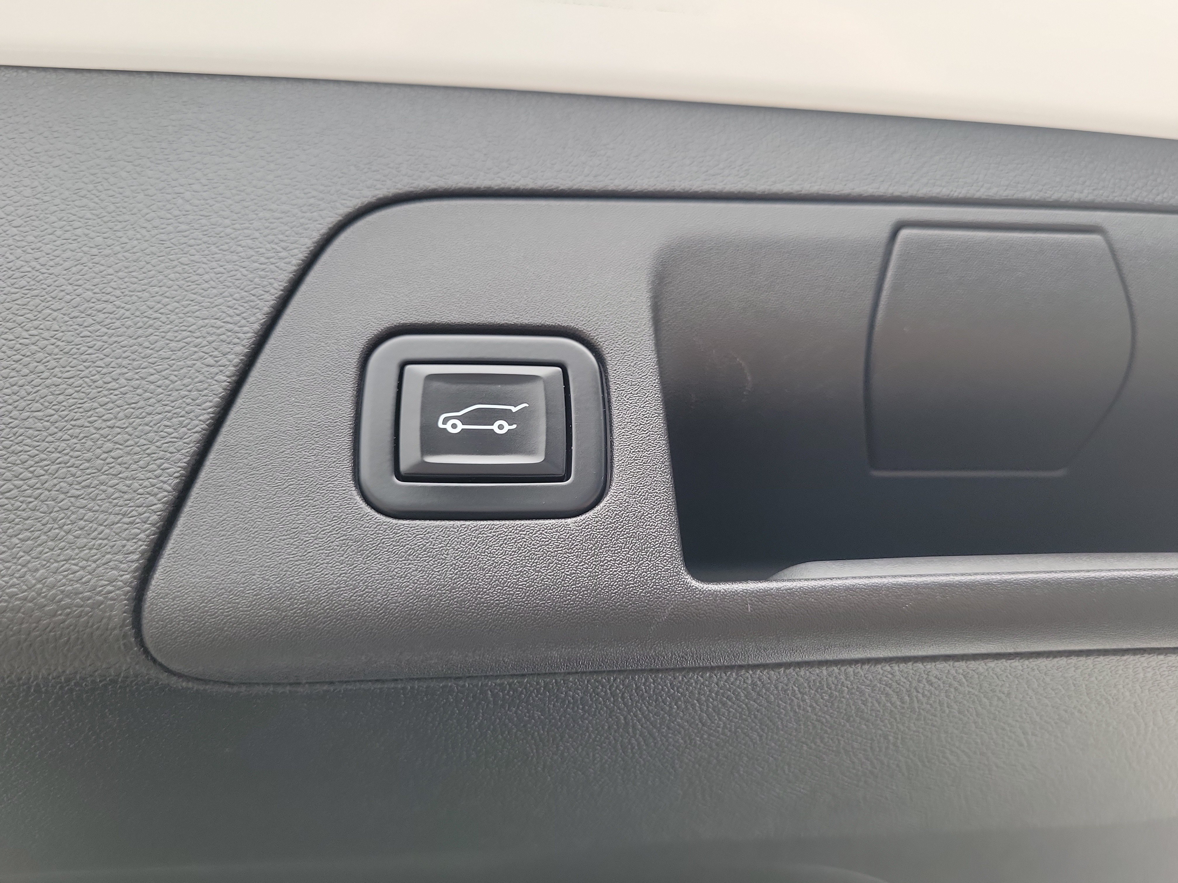 Used 2022 Buick Envision Preferred FWD image 16