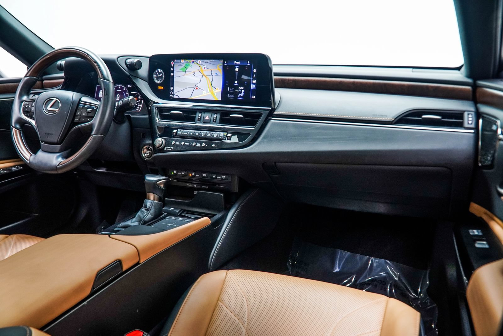 Used 2022 Lexus ES 350 Ultra Luxury w/ Accessory Package 2 FWD image 22
