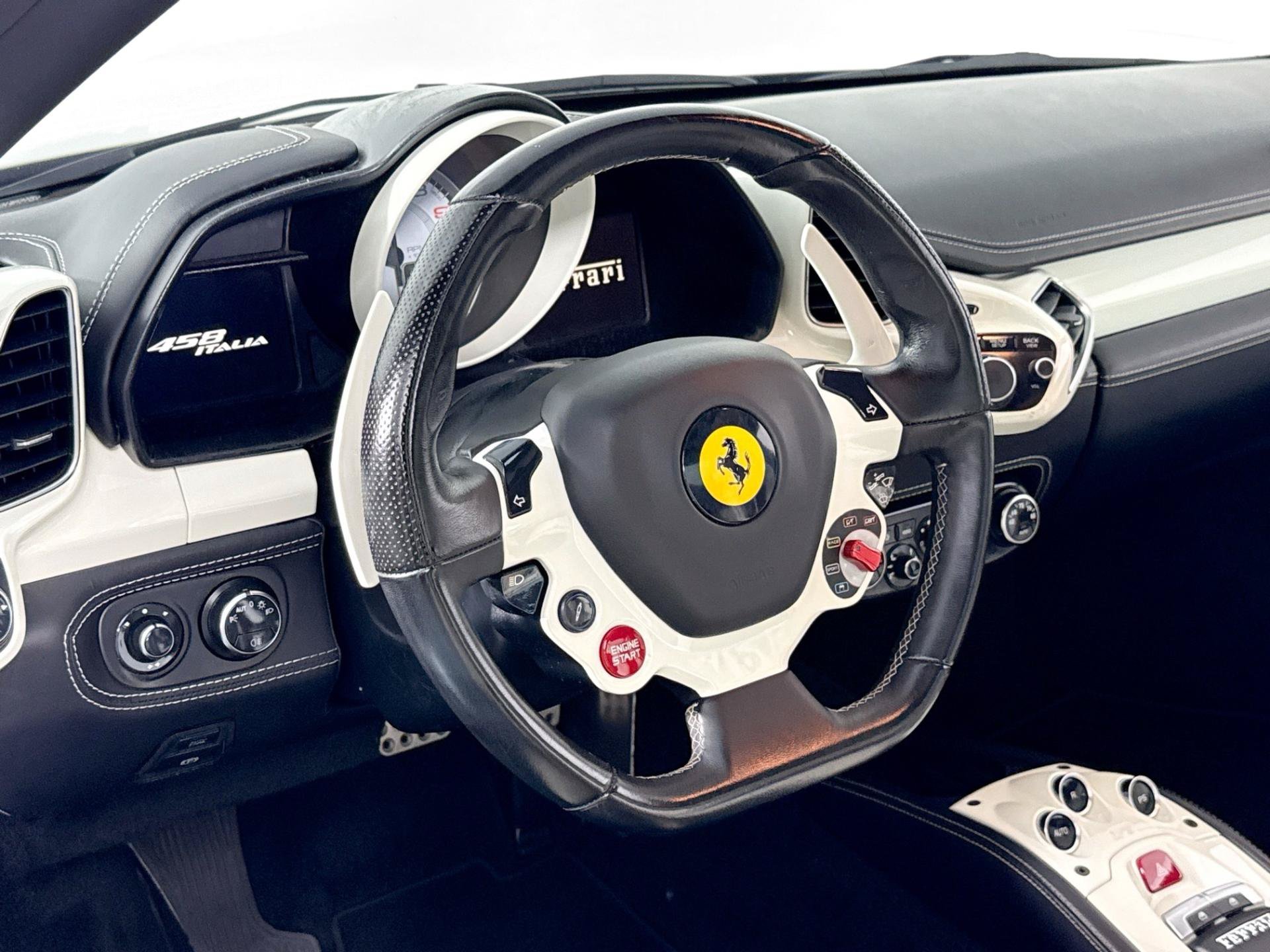 Used 2010 Ferrari 458 Italia Coupe RWD image 12