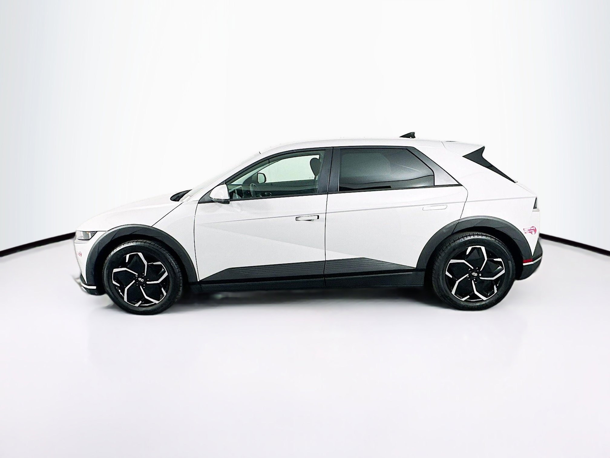 Used 2024 Hyundai Ioniq 5 SEL RWD image 4