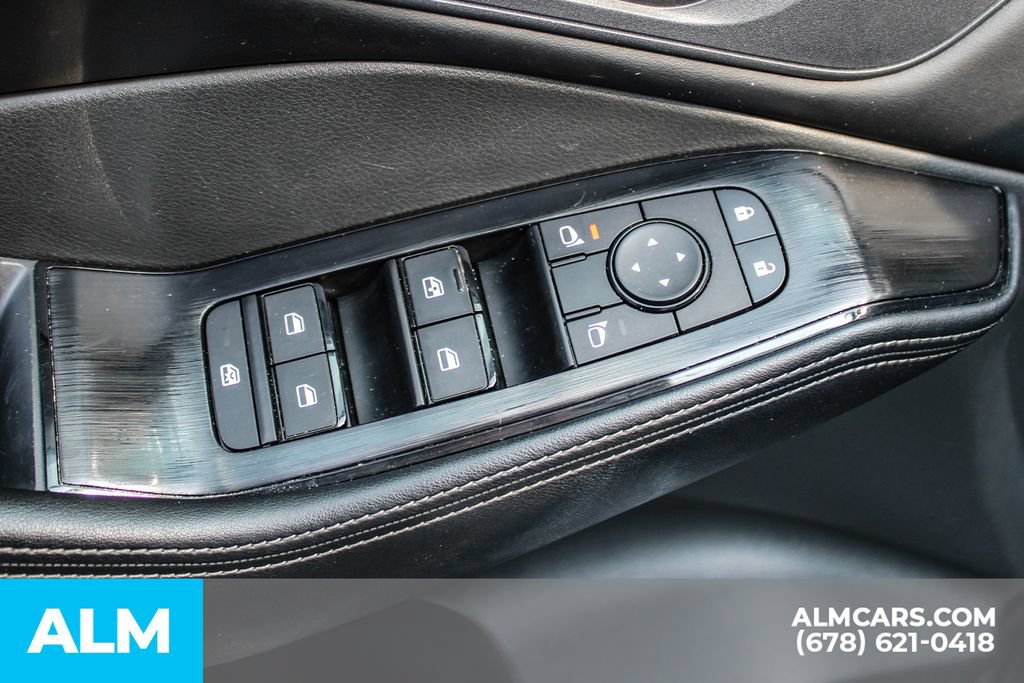Used 2025 Nissan Rogue SV FWD image 39