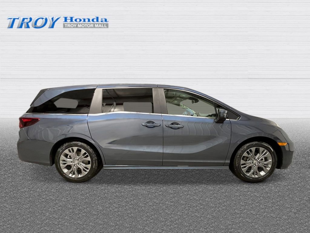 New 2026 Honda Odyssey Touring image 6