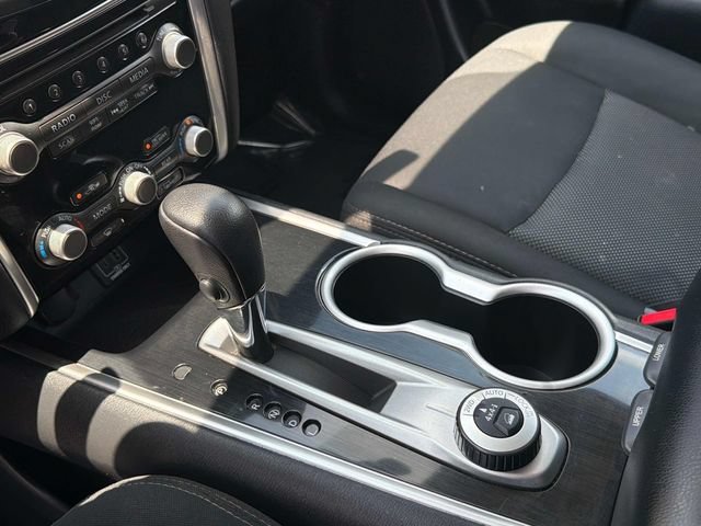 Used 2020 Nissan Pathfinder SV AWD/4WD image 29