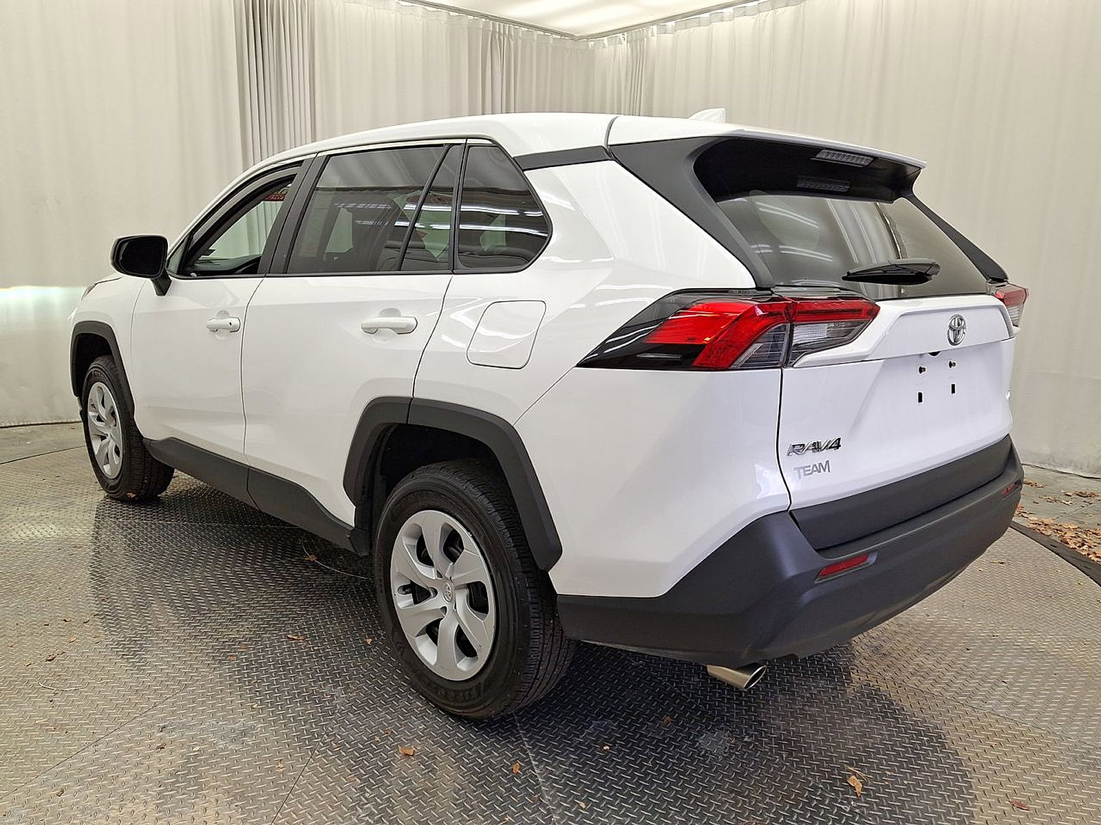 Certified 2025 Toyota RAV4 LE image 22