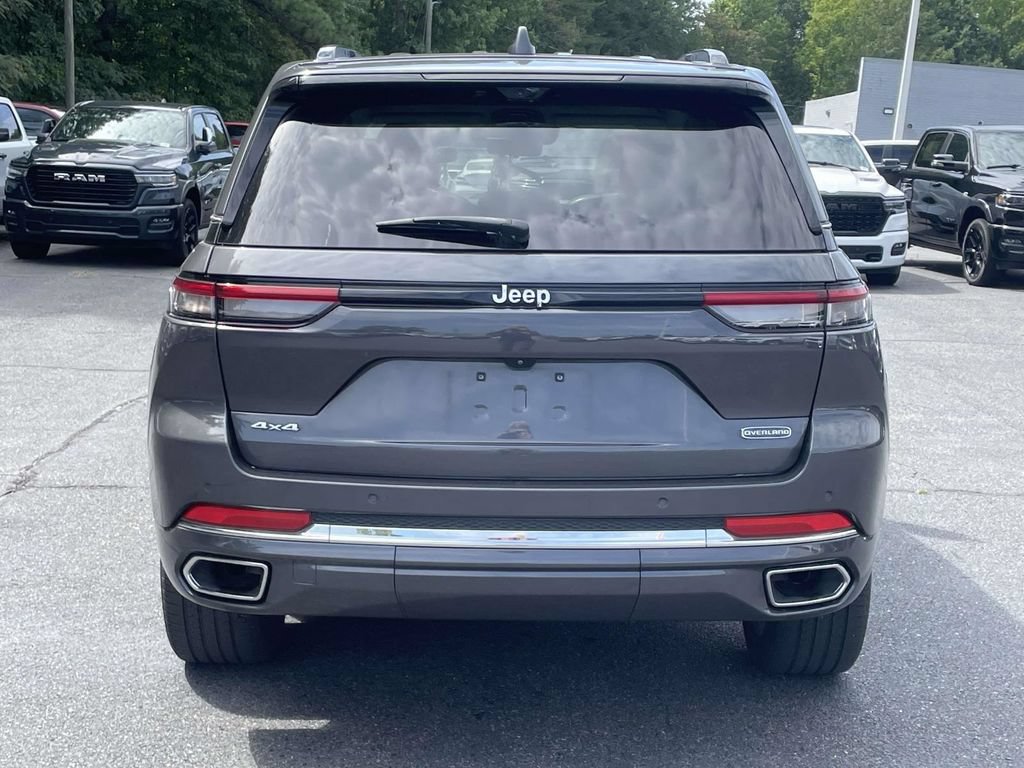 Certified 2022 Jeep Grand Cherokee Overland w/ Luxury Tech Group IV AWD/4WD image 7