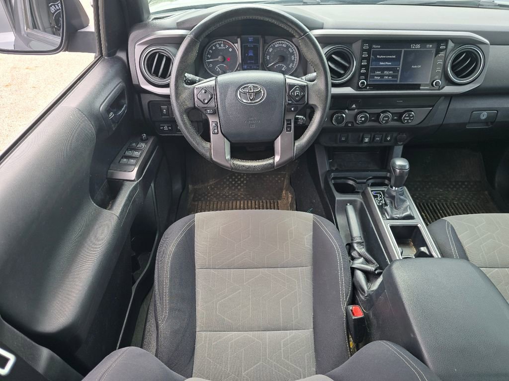 Used 2020 Toyota Tacoma TRD Sport AWD/4WD image 21