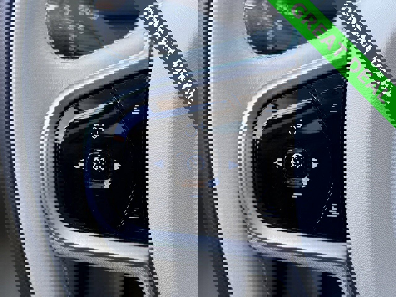 Used 2020 Volvo XC90 T8 Momentum w/ Protection Package Premier image 19