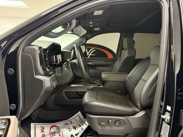 Used 2025 Chevrolet Silverado 2500 ZR2 w/ Technology Package image 9