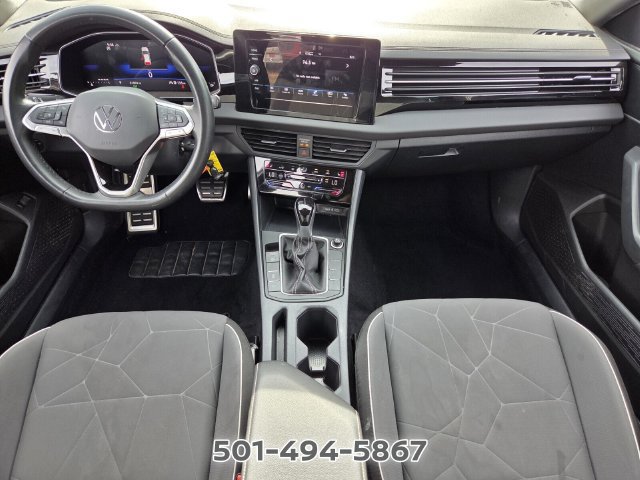 Used 2025 Volkswagen Jetta Sport FWD image 12
