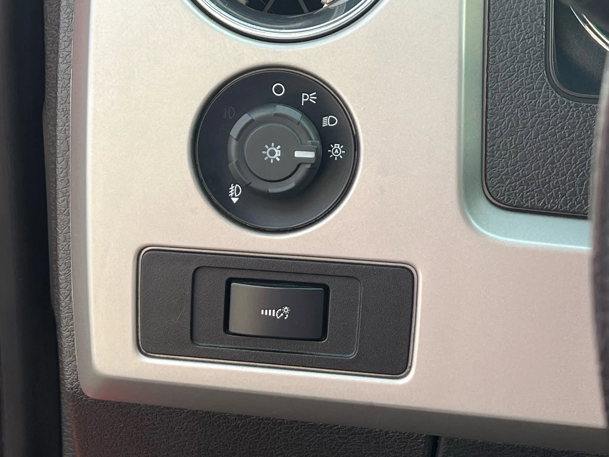 Used 2012 Ford F150 FX4 w/ FX Luxury Pkg AWD/4WD image 49