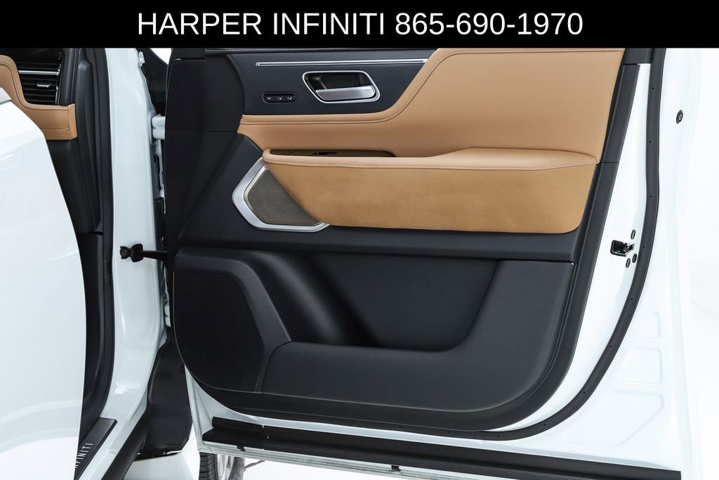 Used 2025 INFINITI QX80 Sensory AWD/4WD image 33