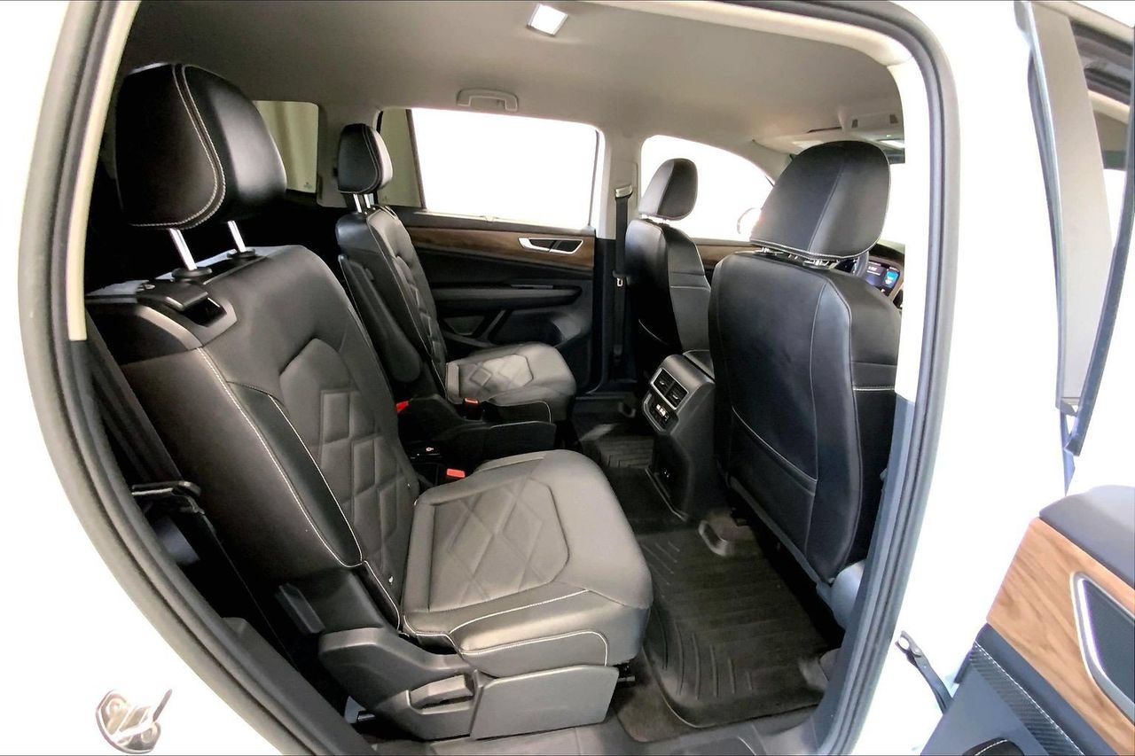 Used 2024 Volkswagen Atlas SE FWD image 20
