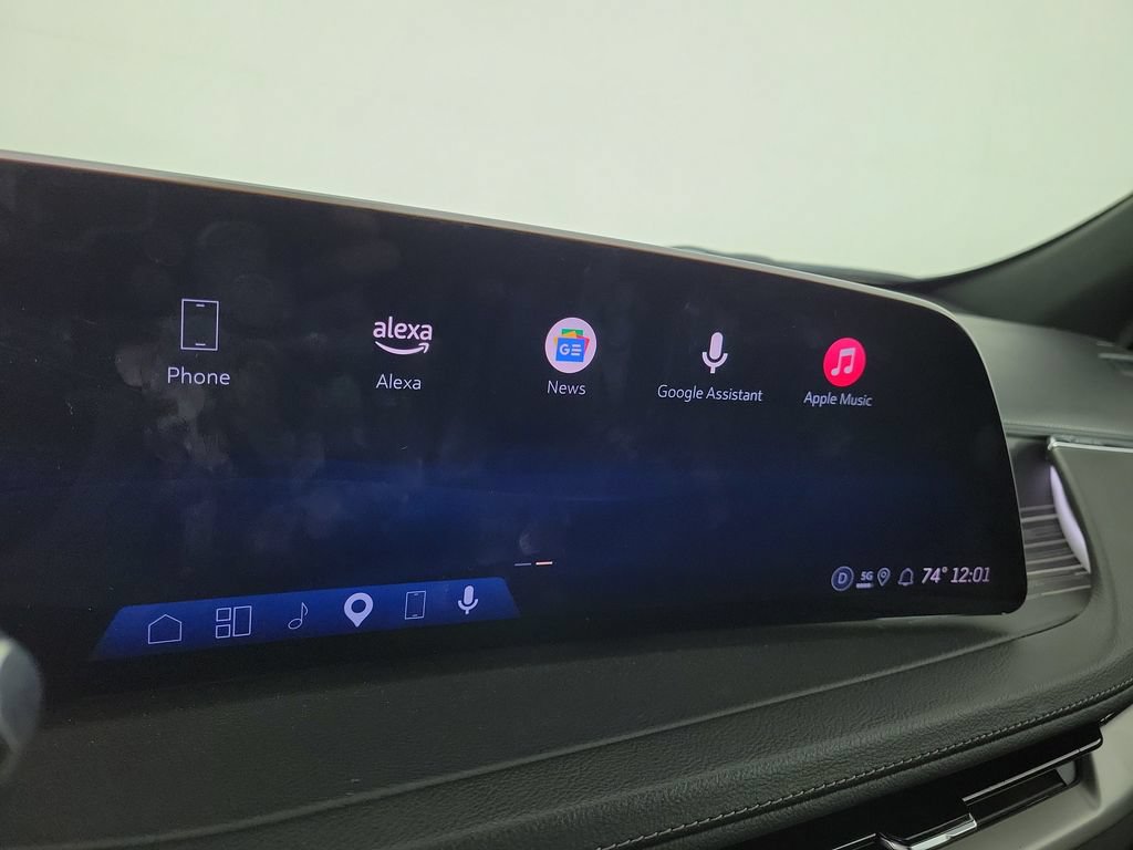 Certified 2025 Cadillac XT4 Premium Luxury FWD image 26