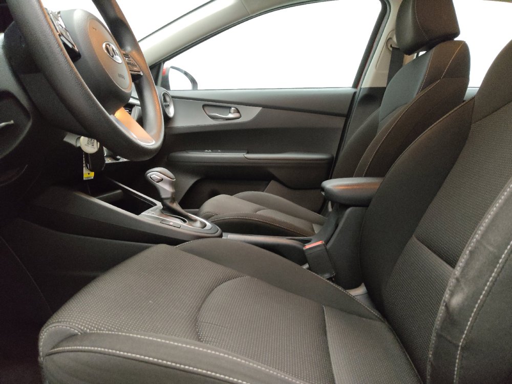 Used 2021 Kia Forte LXS FWD image 17