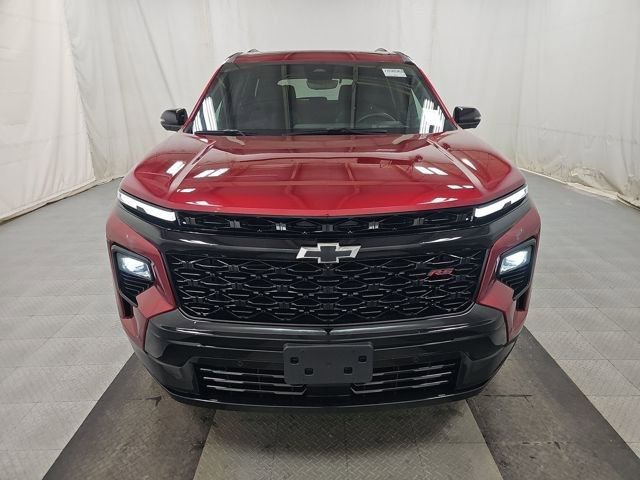 Used 2024 Chevrolet Traverse RS image 2